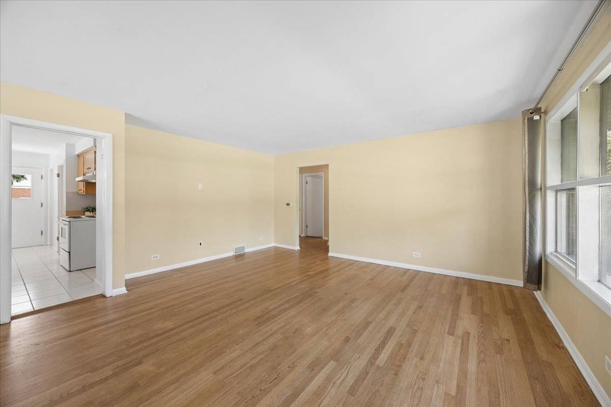 2109 Norfolk AVE, Westchester, IL 60154