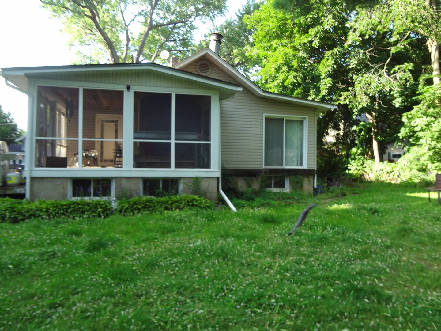 111 Millard AVE, Fox River Grove, IL 60021