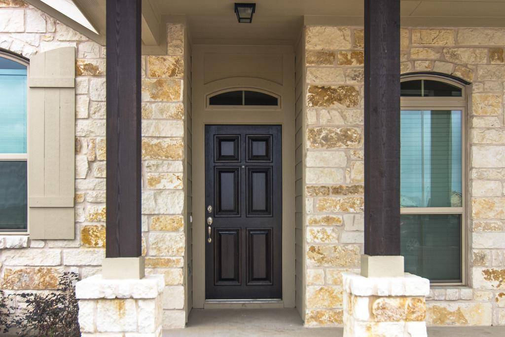 304 Chalk Knob MNR, Leander, TX 78641