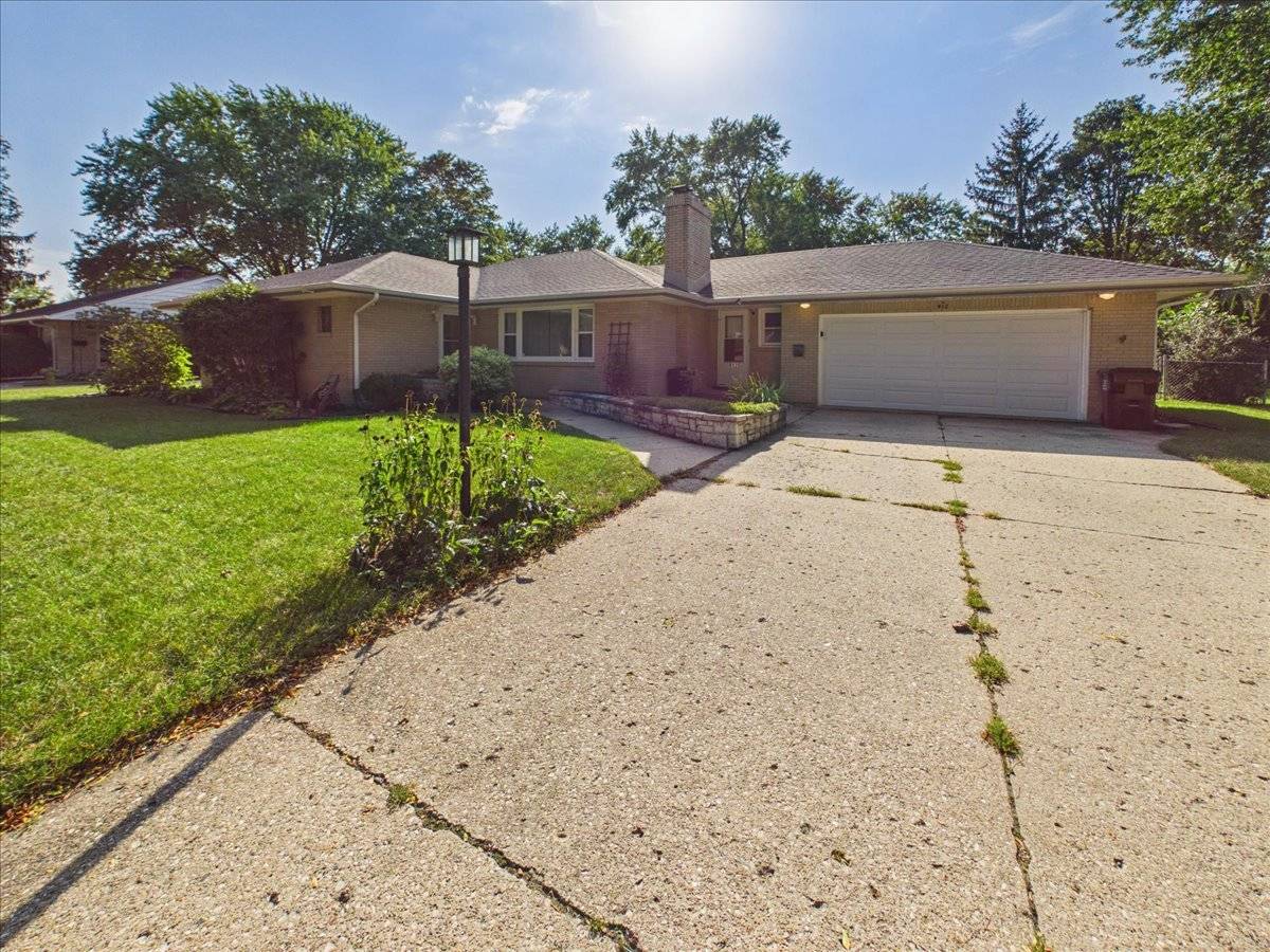 912 Chelsea AVE, Rockford, IL 61107