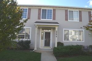 2254 Reflections DR, Aurora, IL 60502