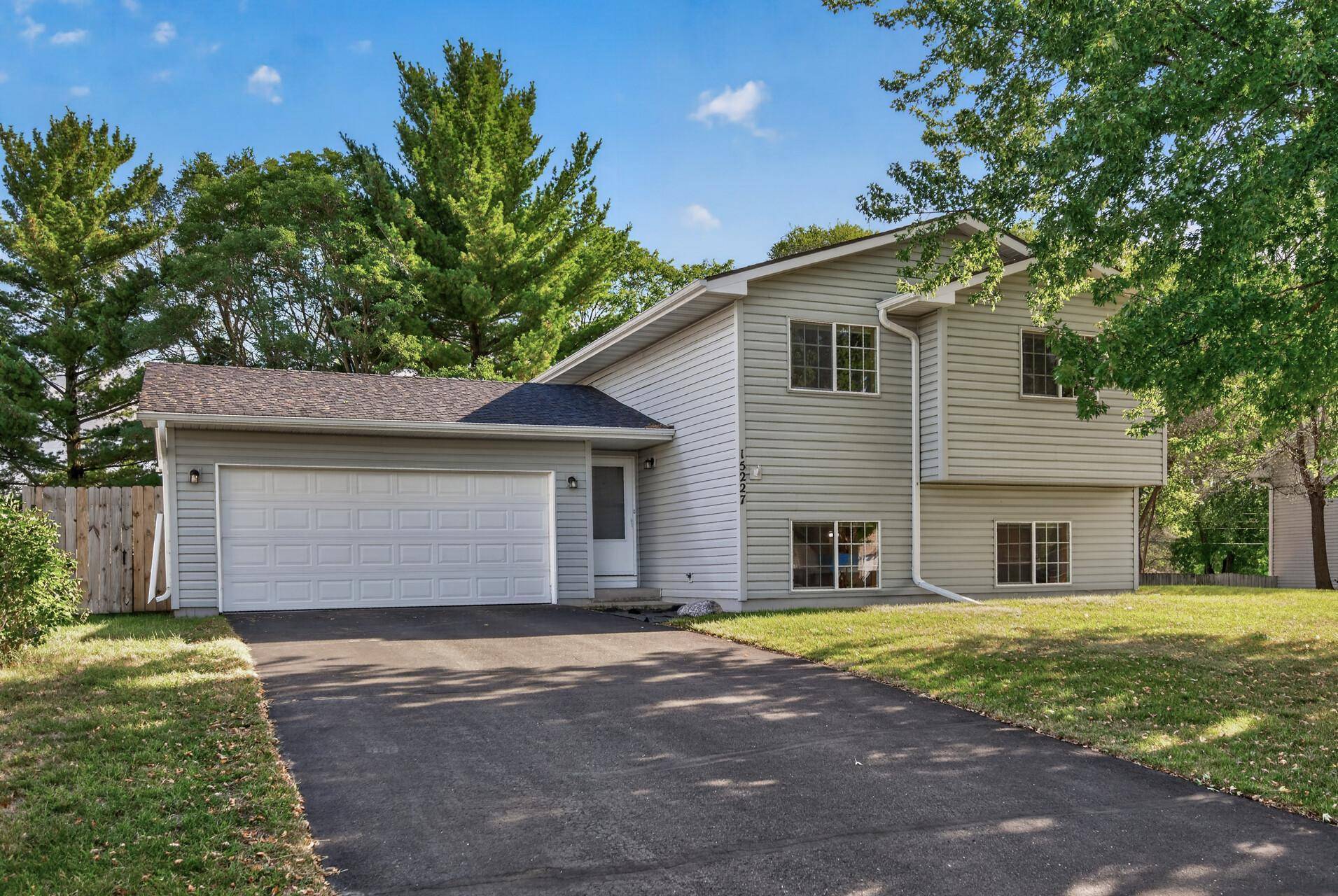 15227 Germanium CIR NW, Ramsey, MN 55303