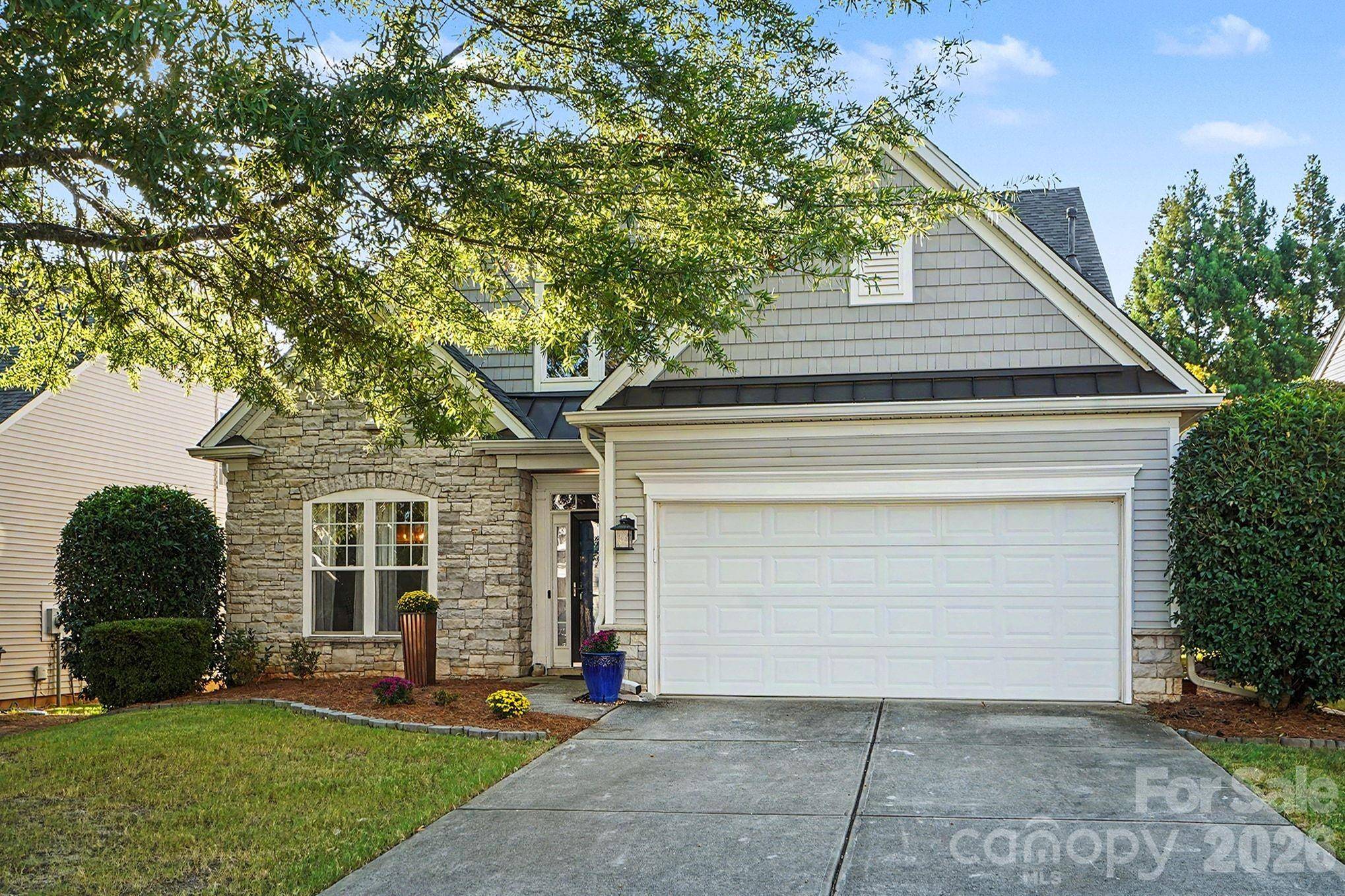 7024 Saranac LN, Charlotte, NC 28105