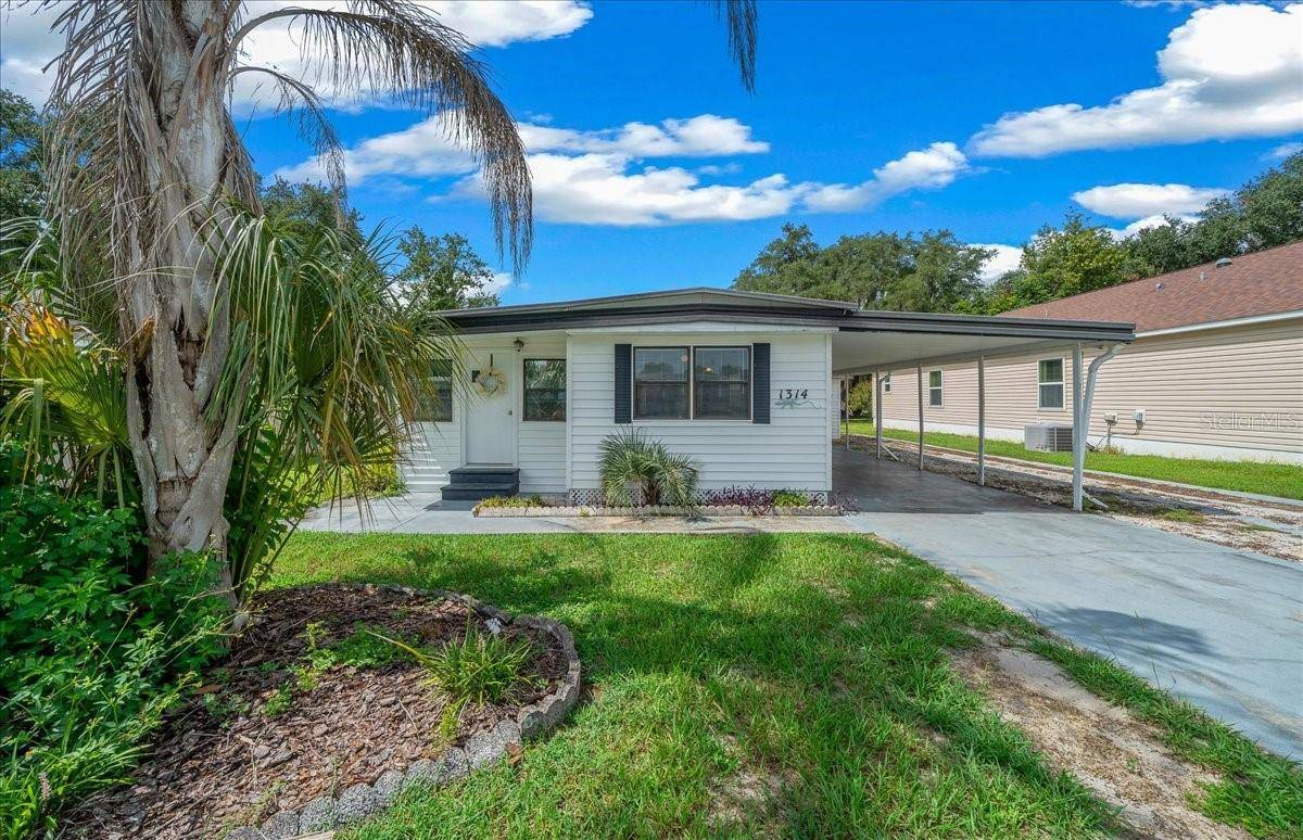 1314 TEAKWOOD LN, Lady Lake, FL 32159