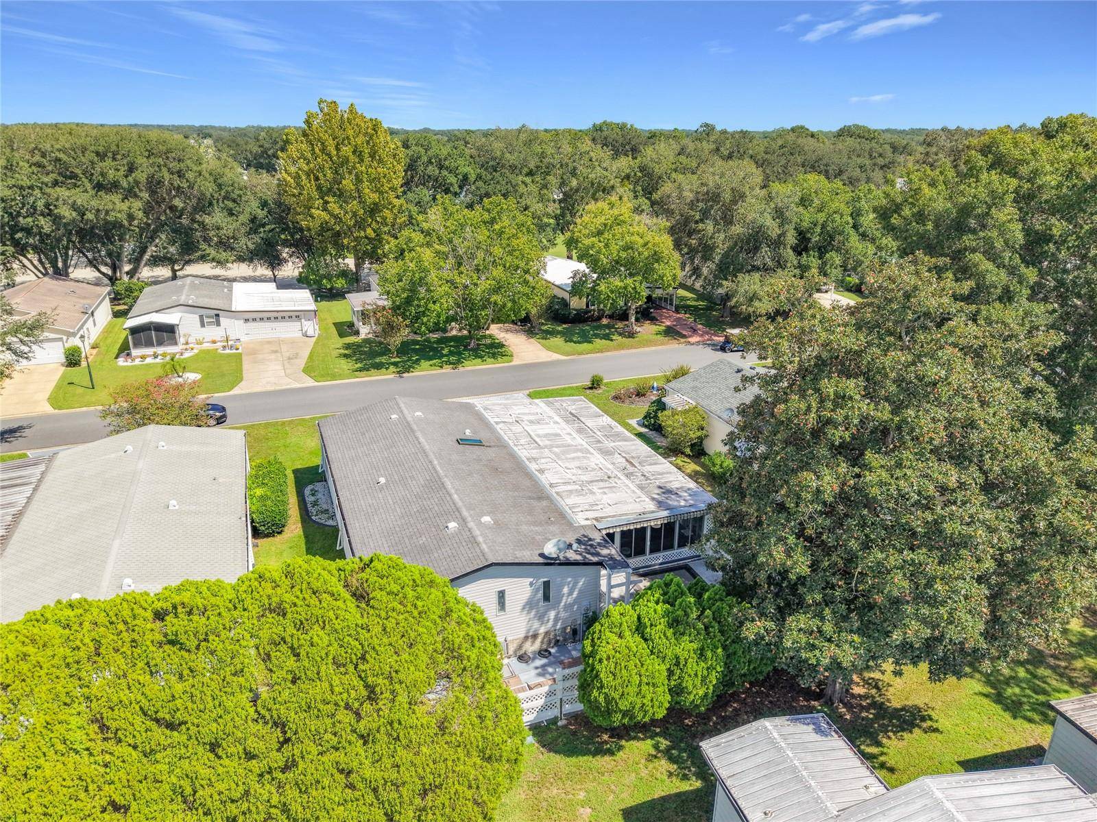 658 RAINBOW BLVD, Lady Lake, FL 32159