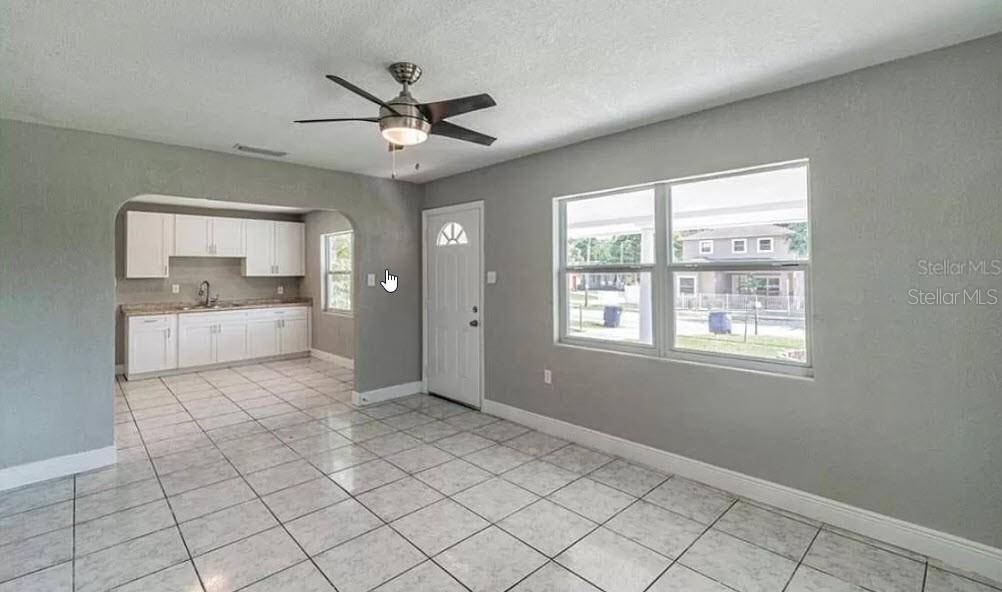 1510 E WATERS AVE, Tampa, FL 33604