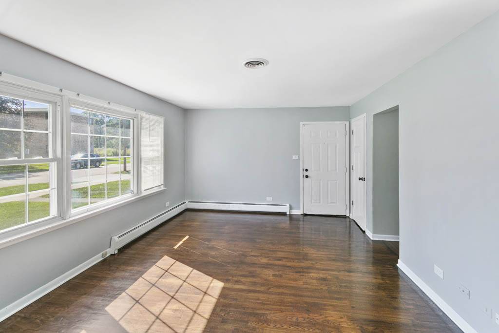 11212 1st ST #2, Mokena, IL 60448