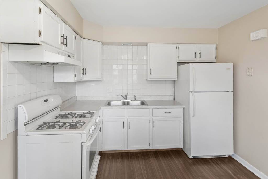 11212 1st ST #2, Mokena, IL 60448