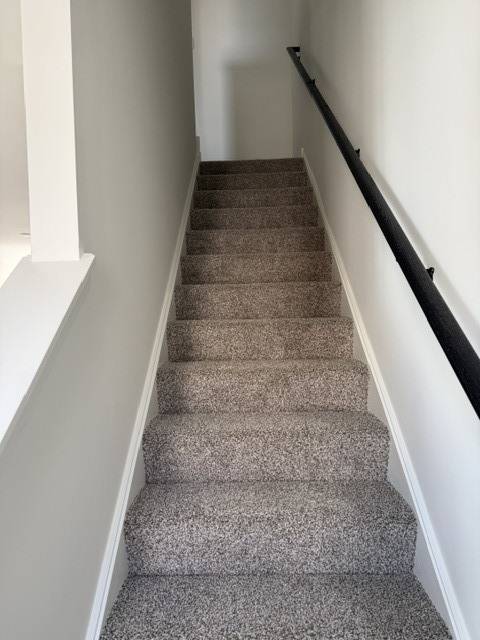 2226 Lakeshore DR #2226, Schaumburg, IL 60173