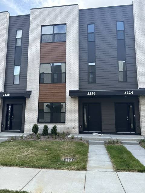 2226 Lakeshore DR #2226, Schaumburg, IL 60173