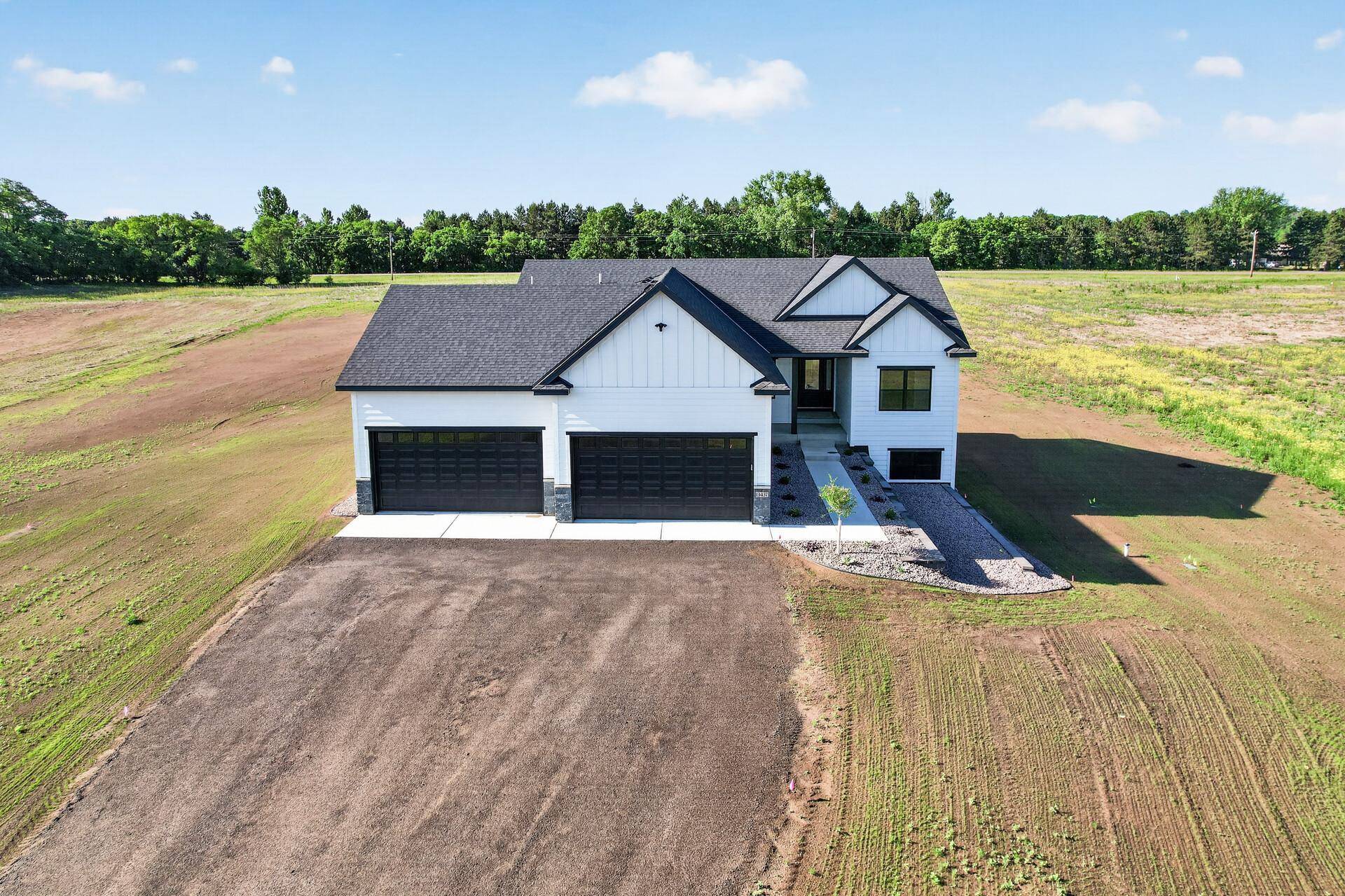 13437 295th AVE NW, Princeton, MN 55371