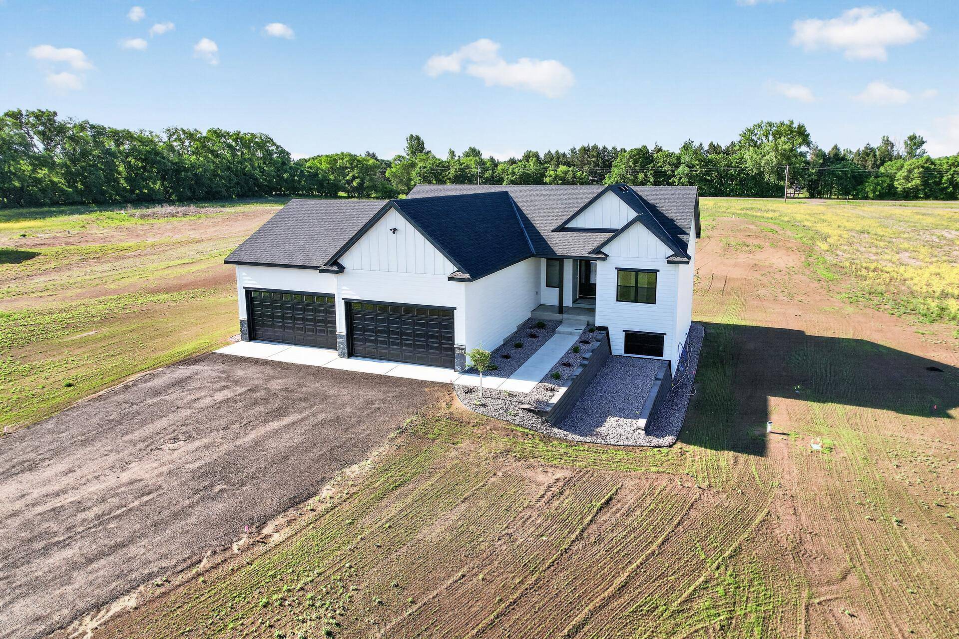 13437 295th AVE NW, Princeton, MN 55371