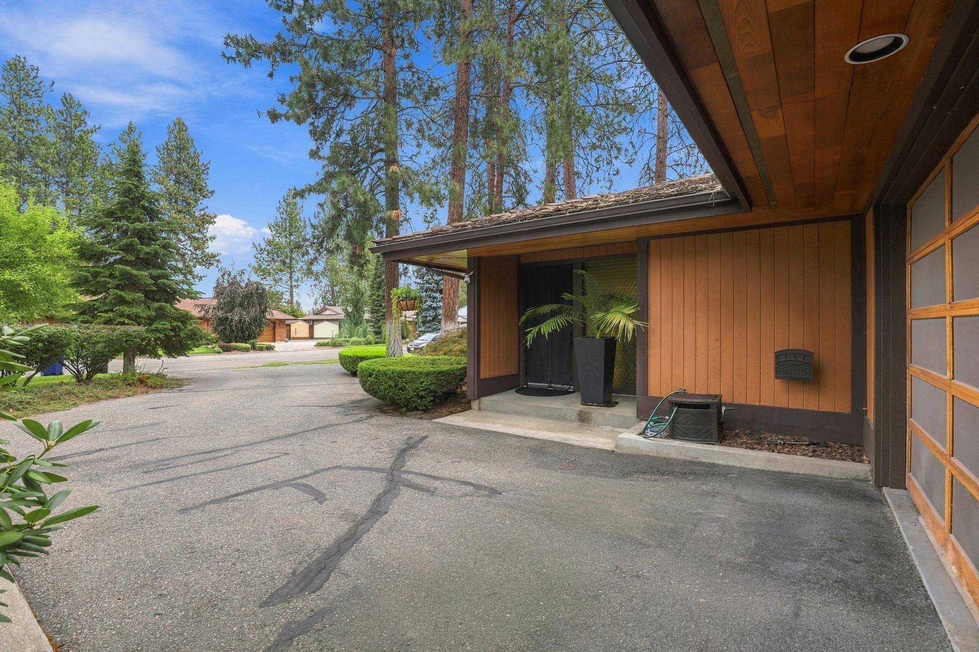 11308/11310 E 29th Ave, Spokane, WA 99206