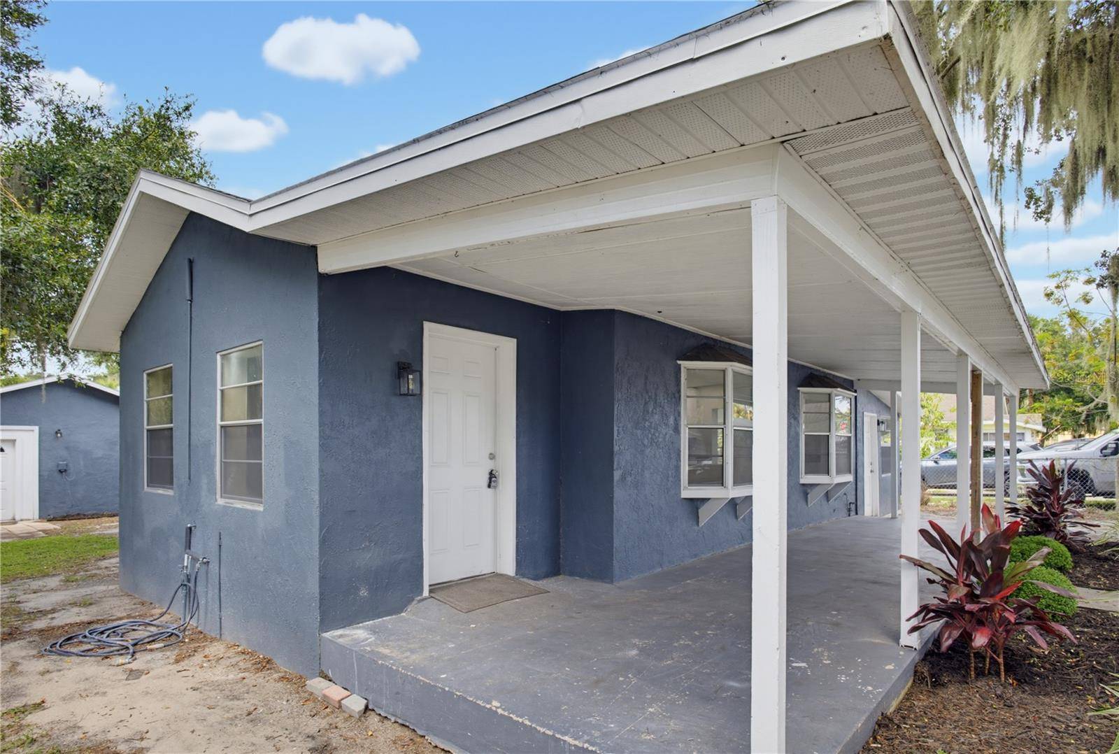 33 W HERRICK DR, Eustis, FL 32726