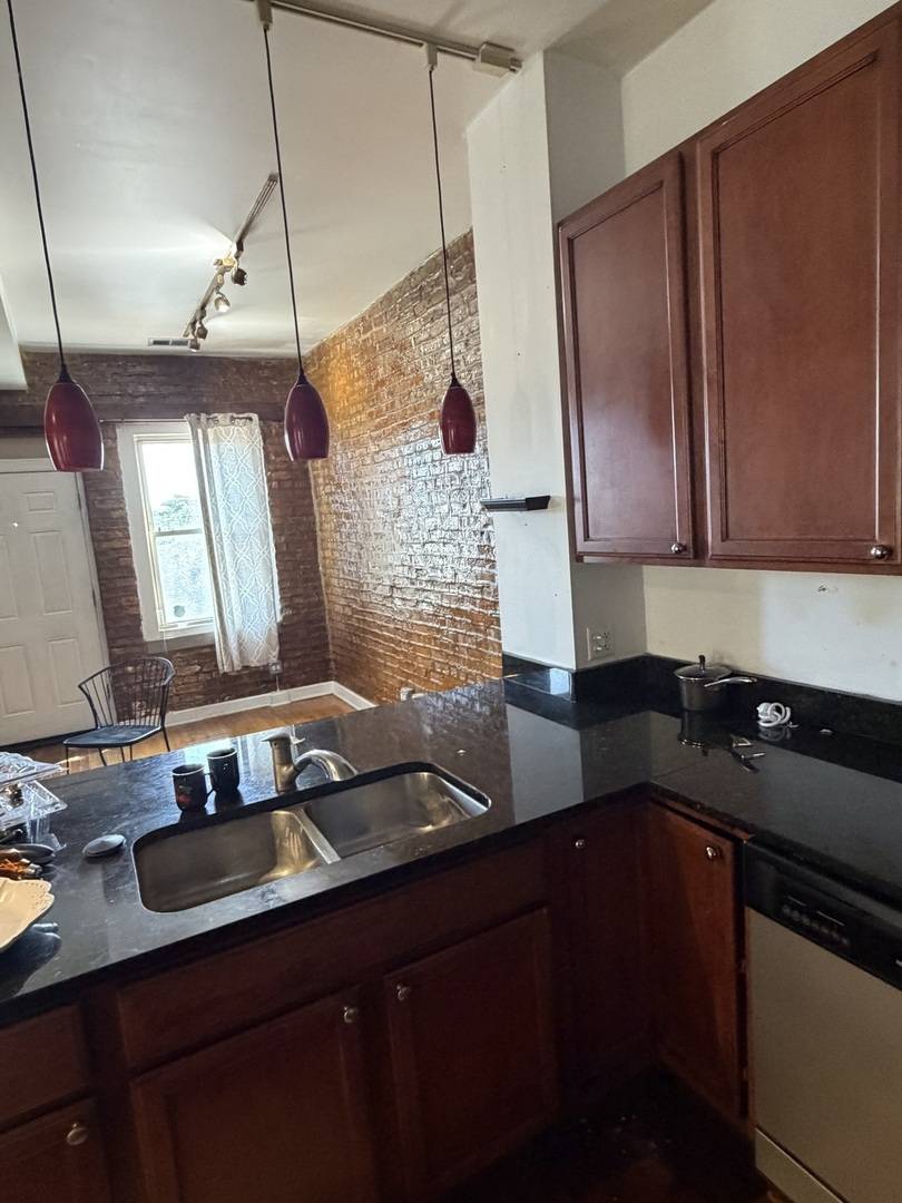 5743 S Calumet AVE #3N, Chicago, IL 60637