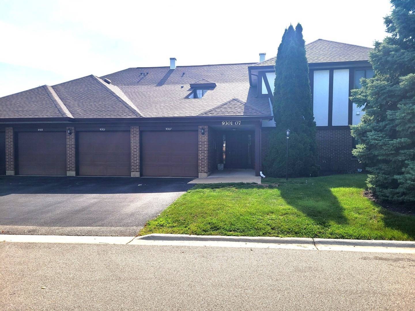 9303 Montgomery DR #154, Orland Park, IL 60462