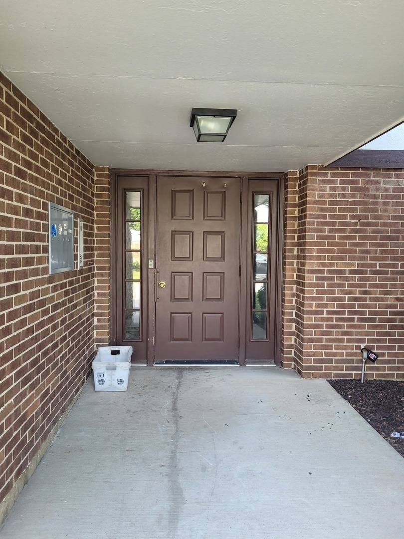 9303 Montgomery DR #154, Orland Park, IL 60462