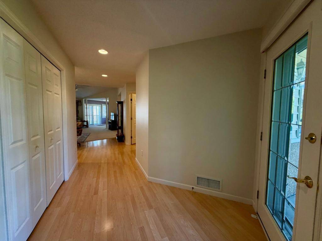 13040 Evergreen DR, Lindstrom, MN 55045