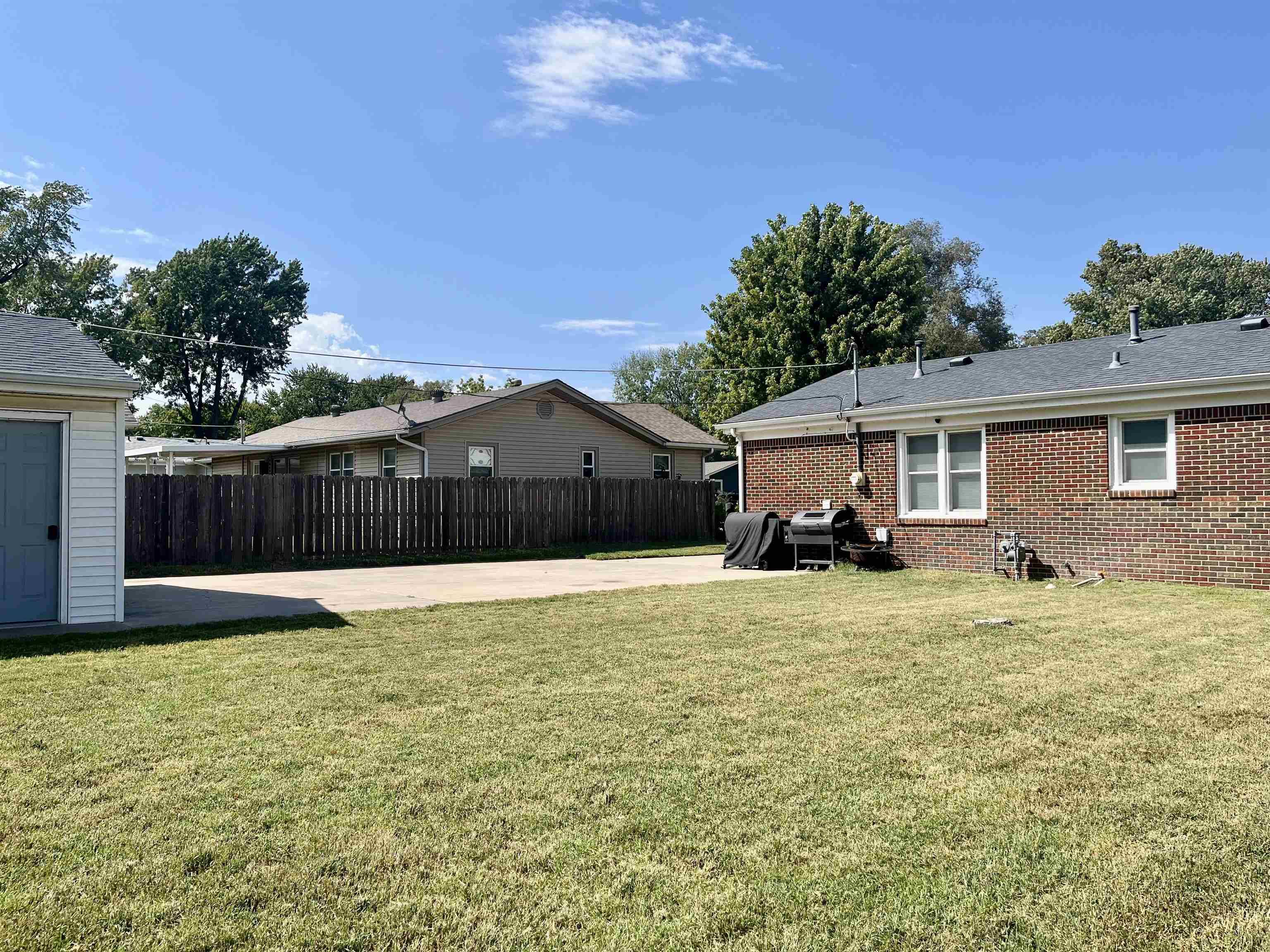 419 SW 5th, Haysville, KS 67060