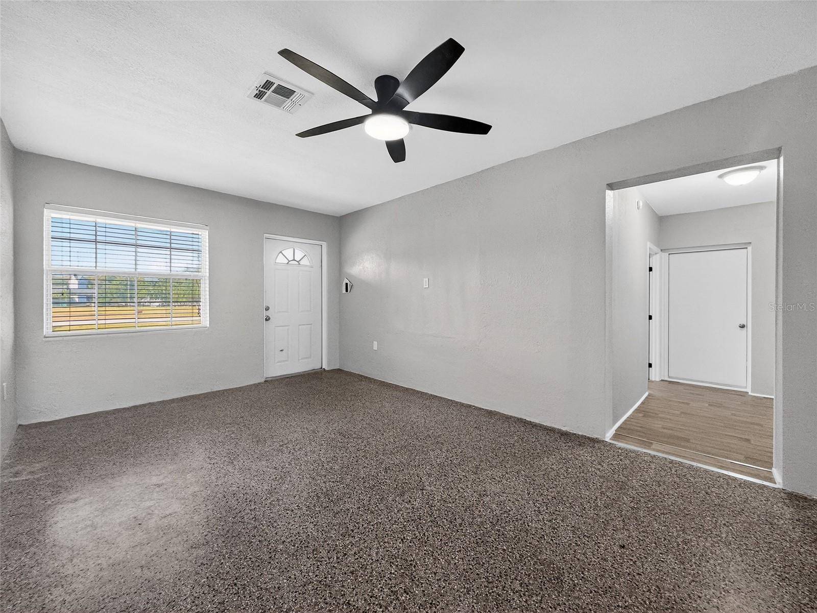 510 N BARROW AVE, Tavares, FL 32778