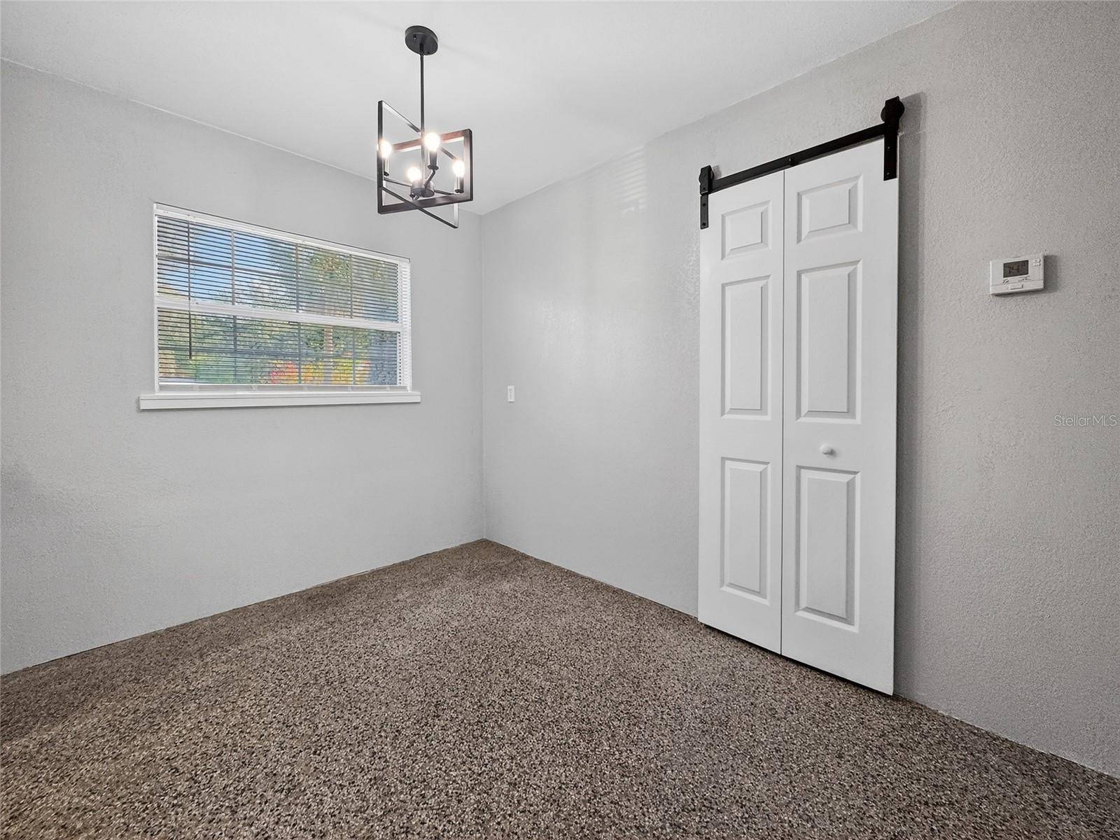510 N BARROW AVE, Tavares, FL 32778