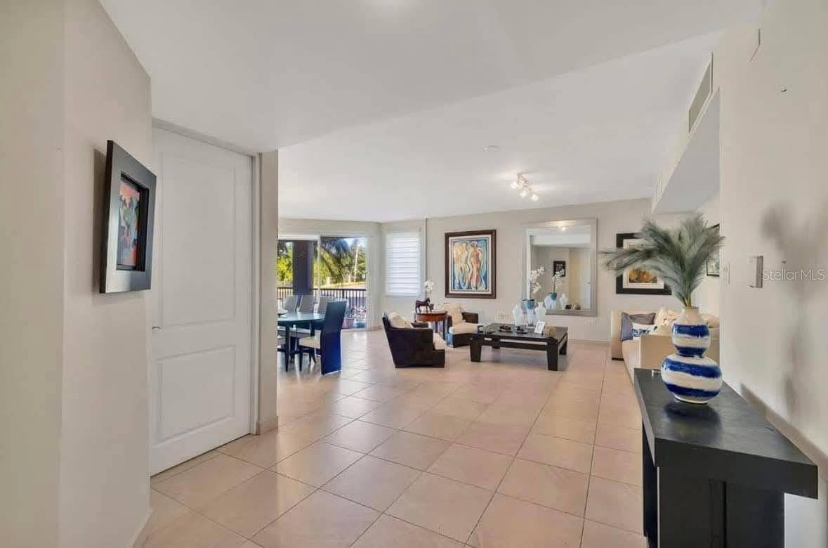 Calle Olivine 83 TREASURE POINT #323, Vega Alta, PR 00692
