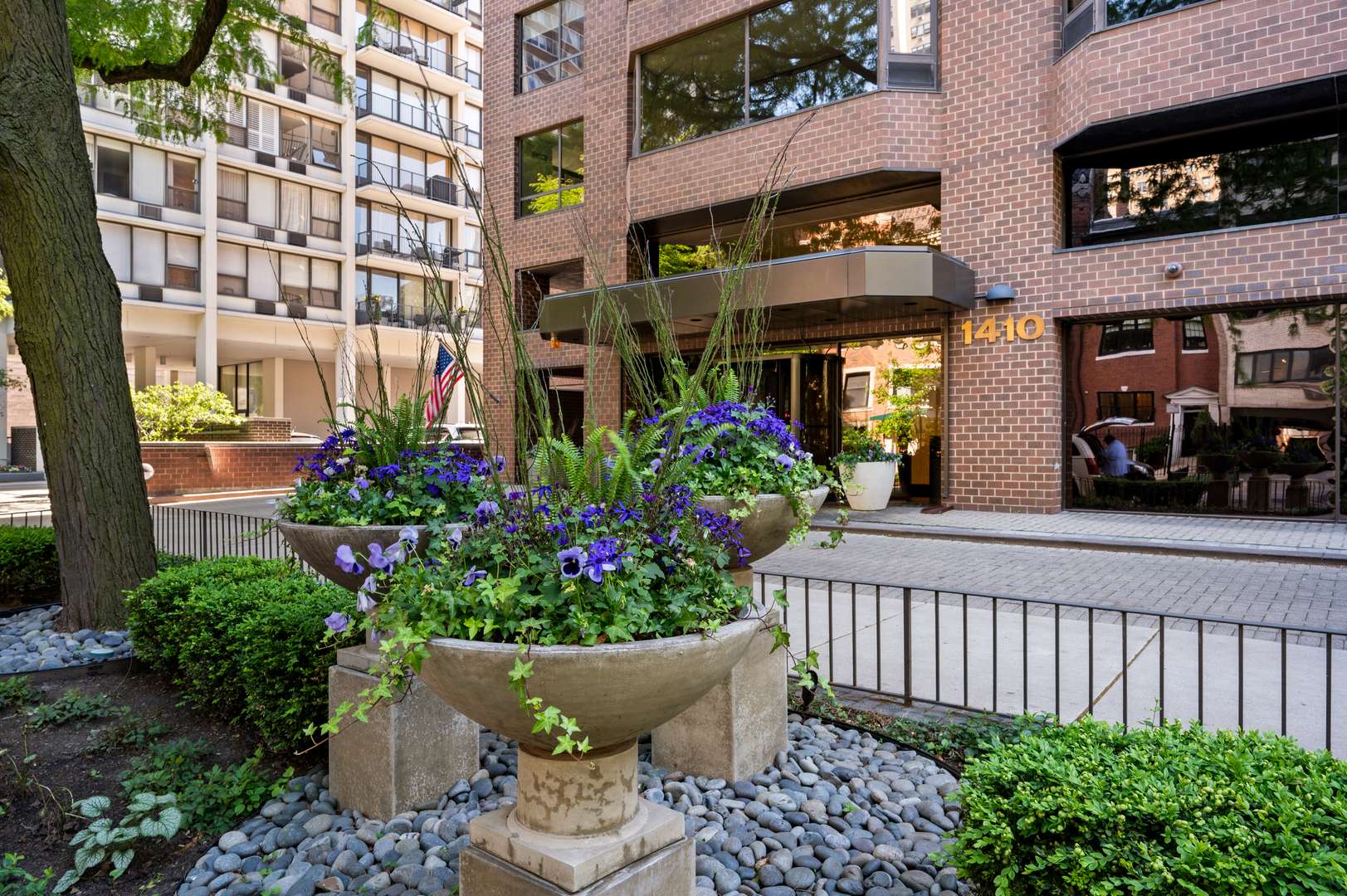1410 N State Pkwy #27B, Chicago, IL 60610