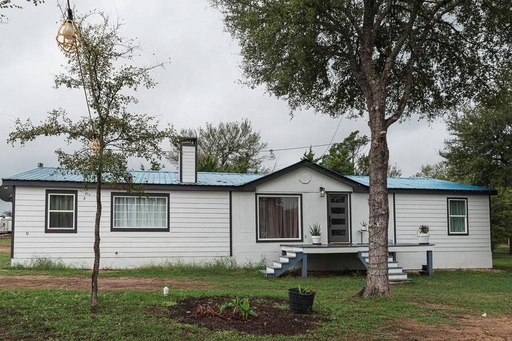 1185 Fm 812, Cedar Creek, TX 78612