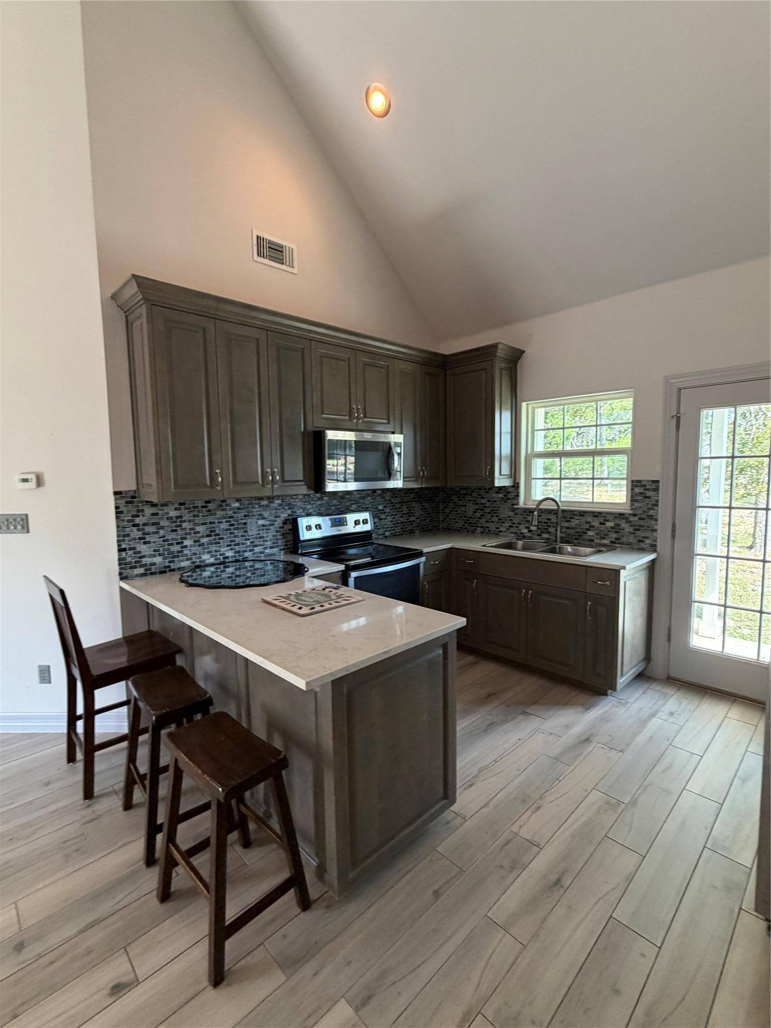 879 Lonesome TRL, Driftwood, TX 78619