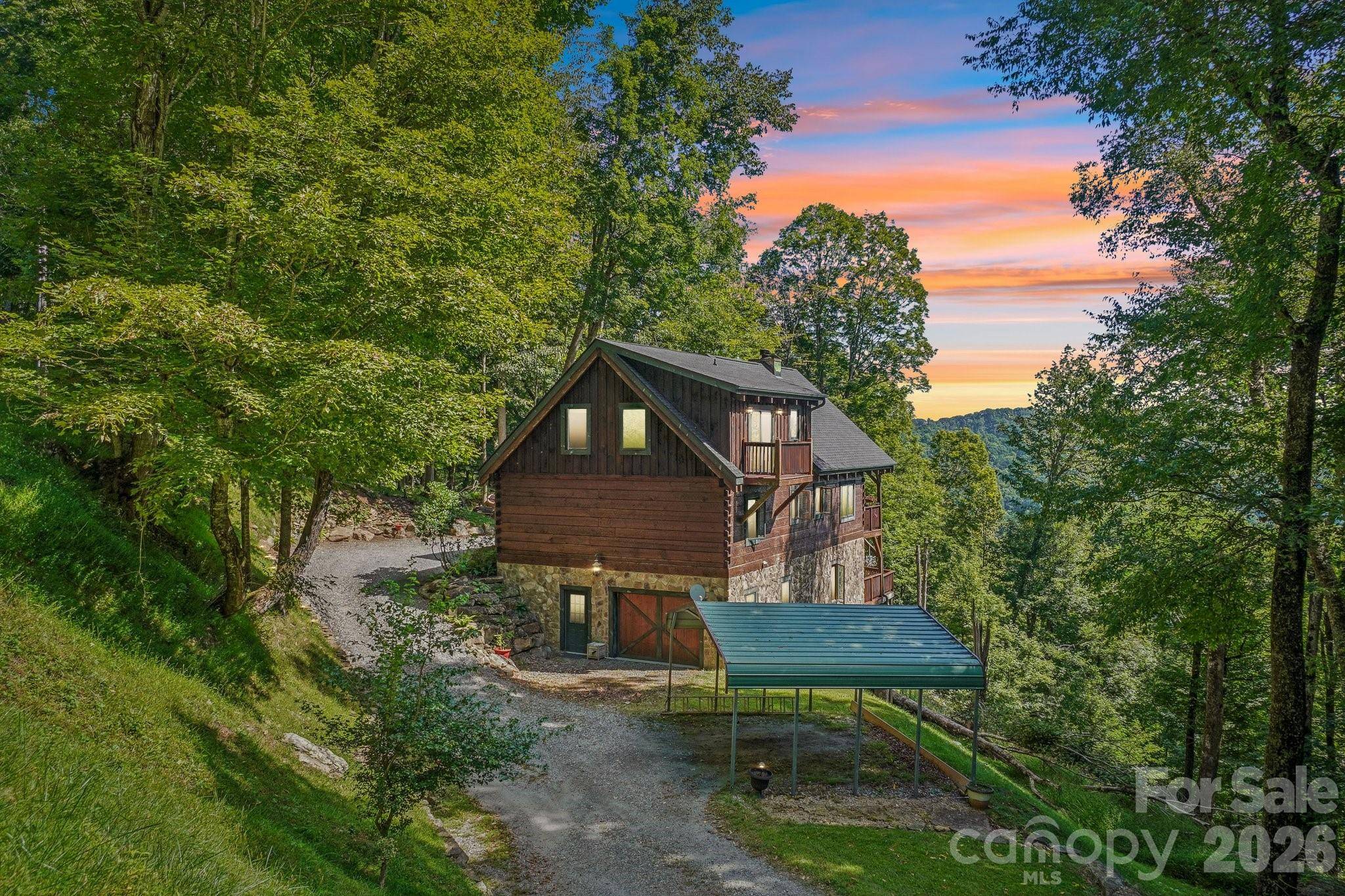 246 Puncheon LN, Mars Hill, NC 28754