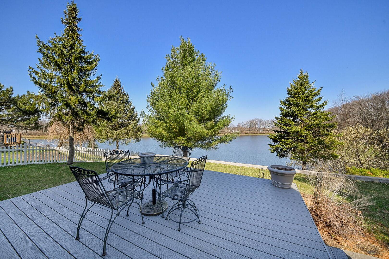 445 Kelly AVE, Yorkville, IL 60560