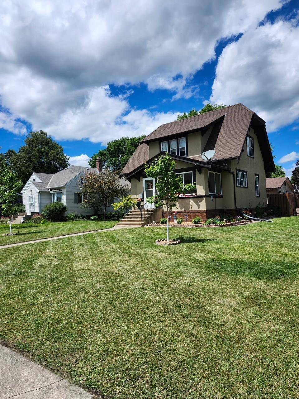 19 1st AVE NE, Fairfax, MN 55332