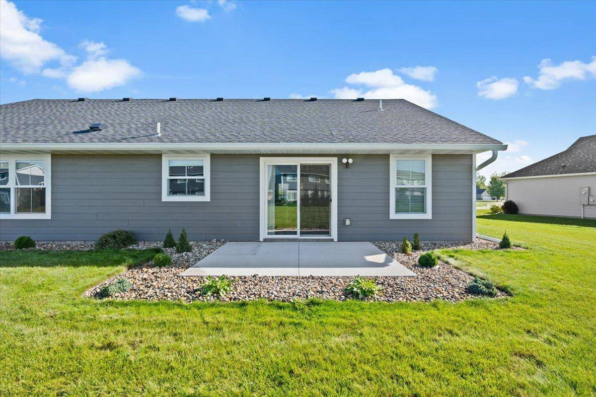2063 Sandstone LOOP N, Sartell, MN 56377