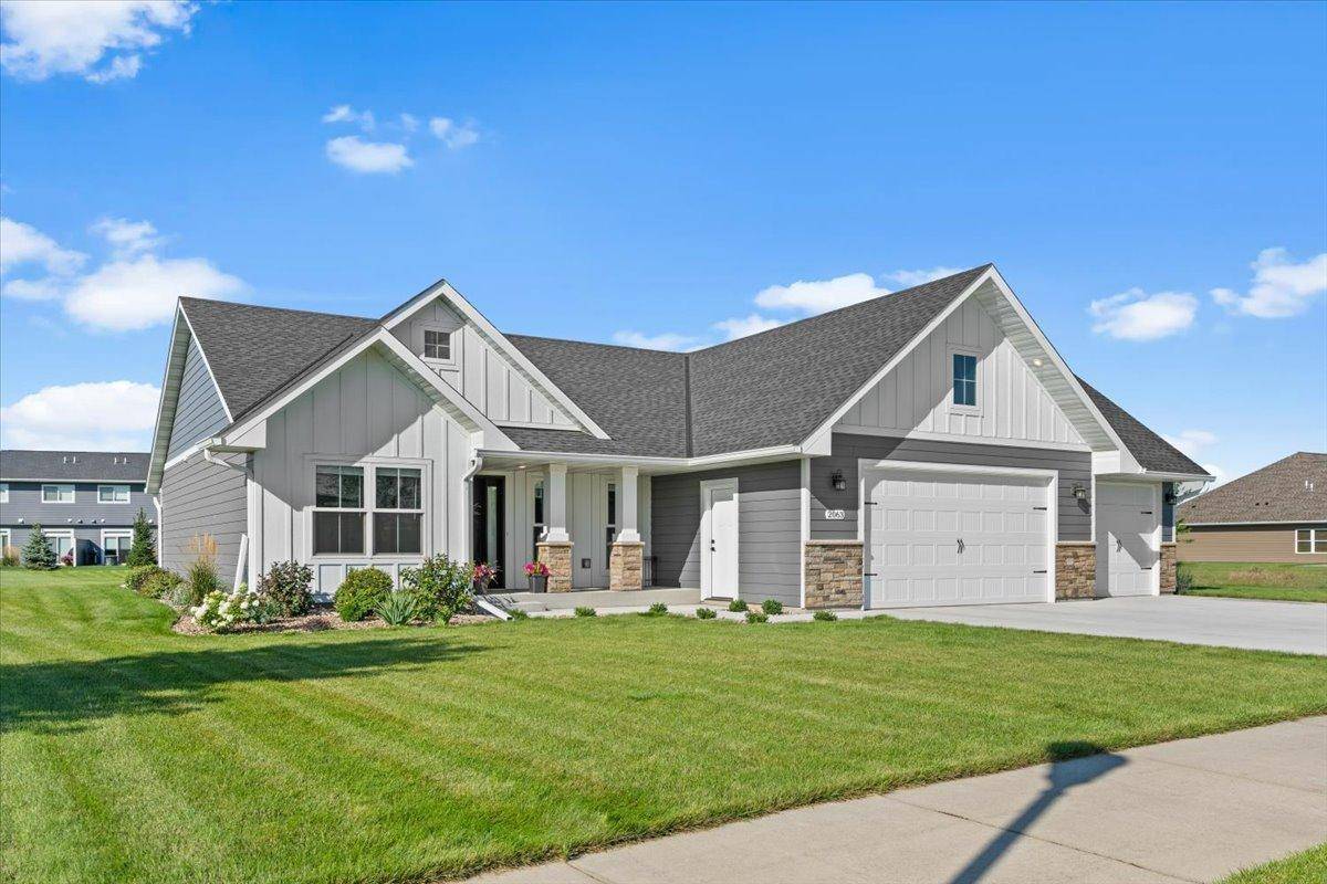 2063 Sandstone LOOP N, Sartell, MN 56377