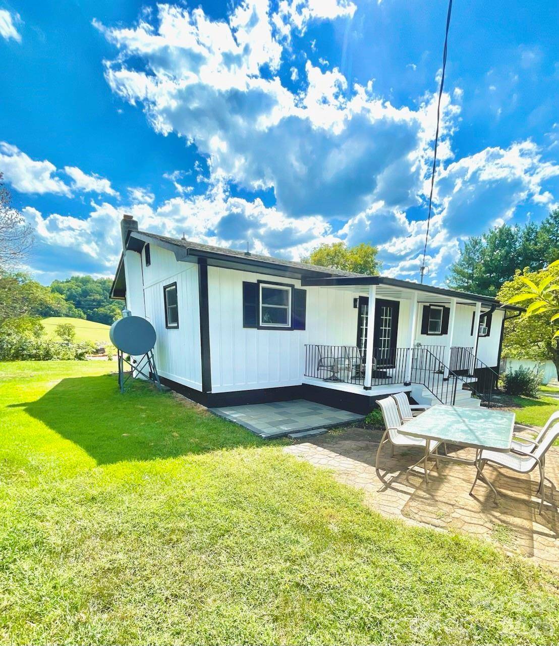 120 Sonoma RD, Waynesville, NC 28786