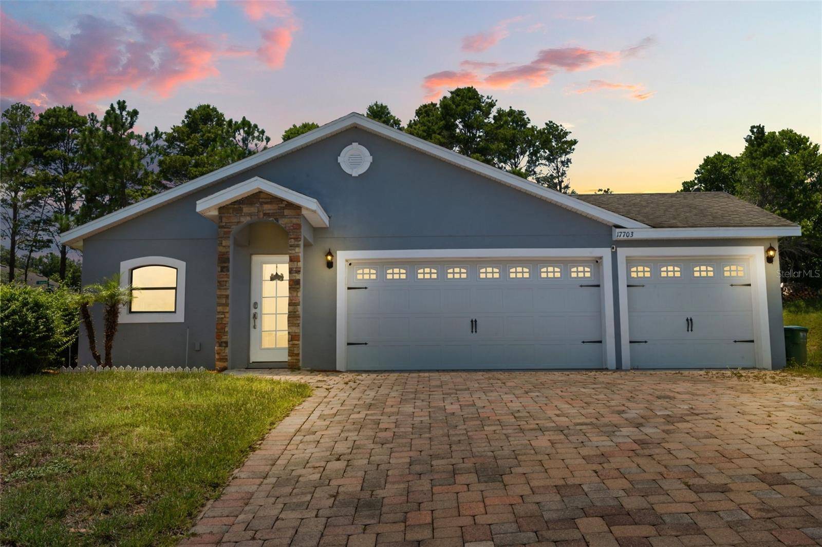 17703 NEAL DR, Montverde, FL 34756