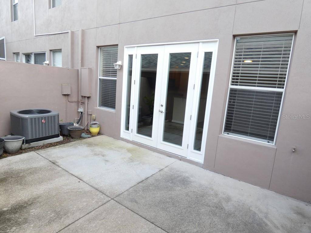 11506 FOUNTAINHEAD DR, Tampa, FL 33626