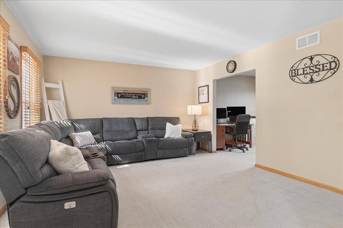 12540 W HAMPSHIRE LN, Homer Glen, IL 60491