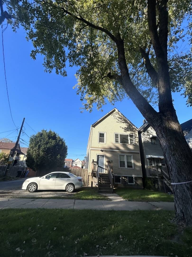 644 W 49th ST, Chicago, IL 60609