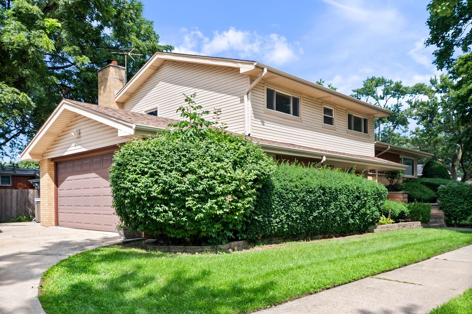 600 FLORENCE DR, Park Ridge, IL 60068