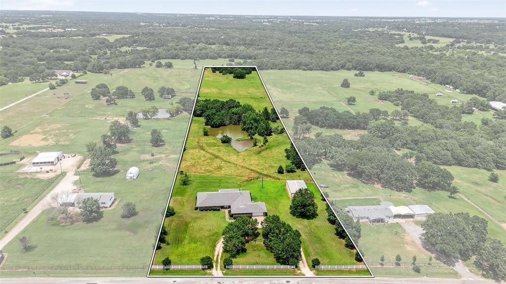 929 County Line Church Road, Whitesboro, TX 76273