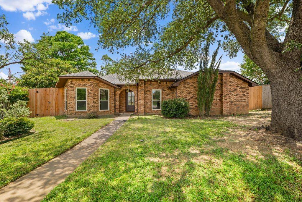2008 Rochelle Lane, Carrollton, TX 75007