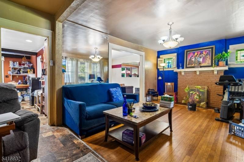 621 Springdale Ave, East Orange City, NJ 07017