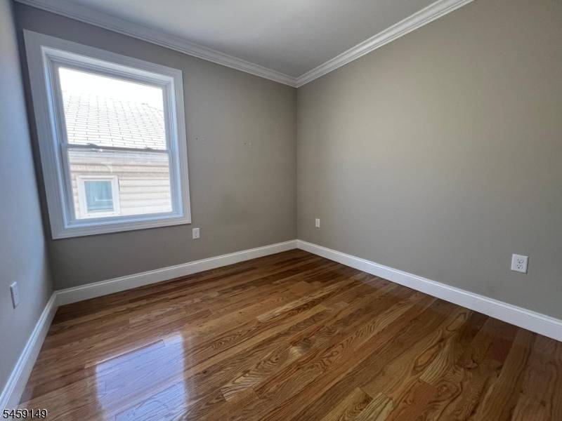 208 Atlantic St, Elizabeth City, NJ 07206