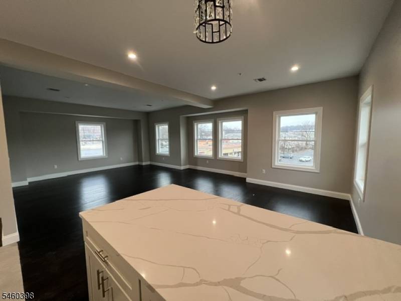 421 Haledon Ave, Haledon Boro, NJ 07508