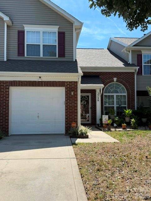 2718 Mill Valley CT, Charlotte, NC 28105