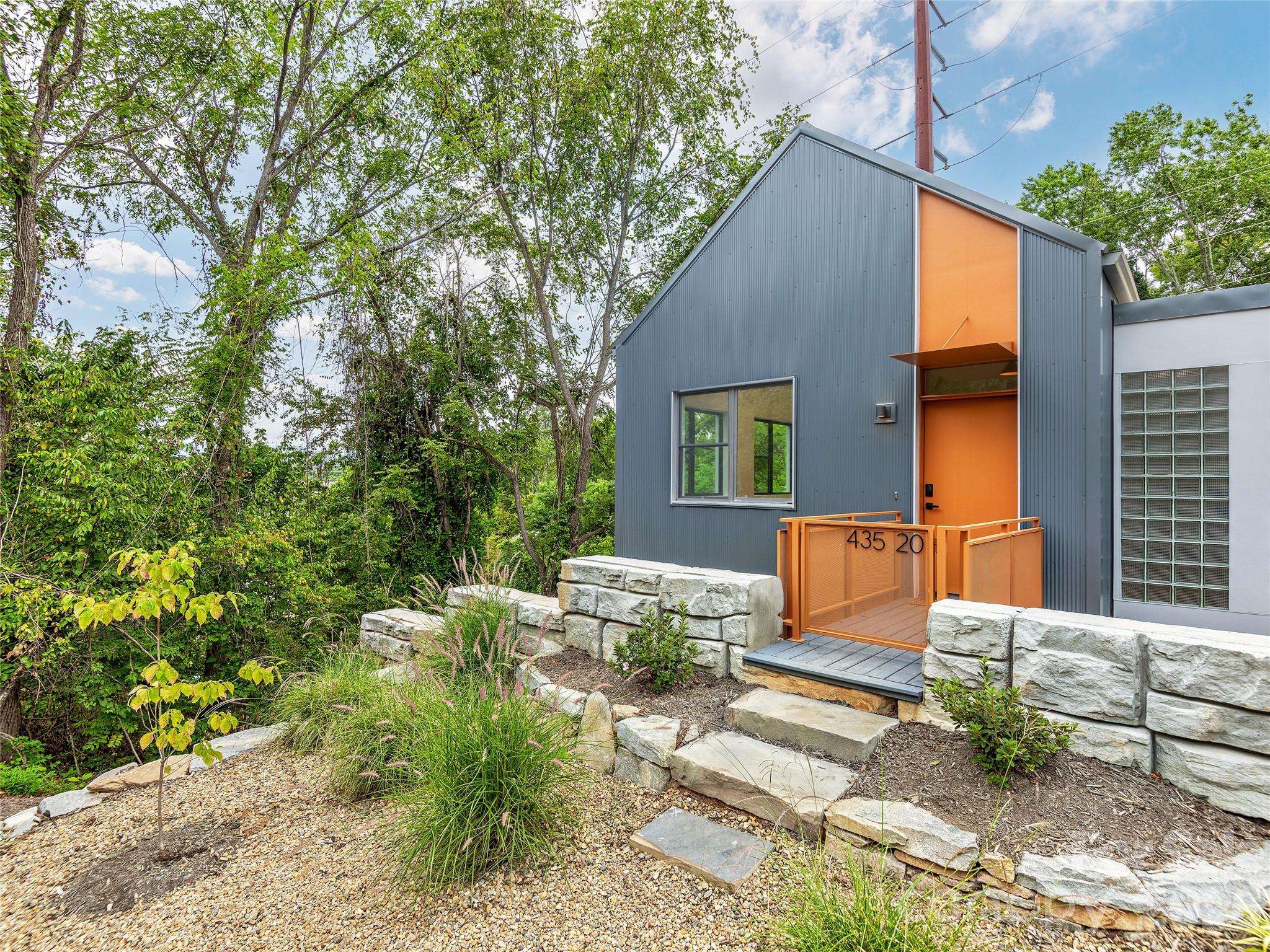 435 W Haywood ST, Asheville, NC 28801
