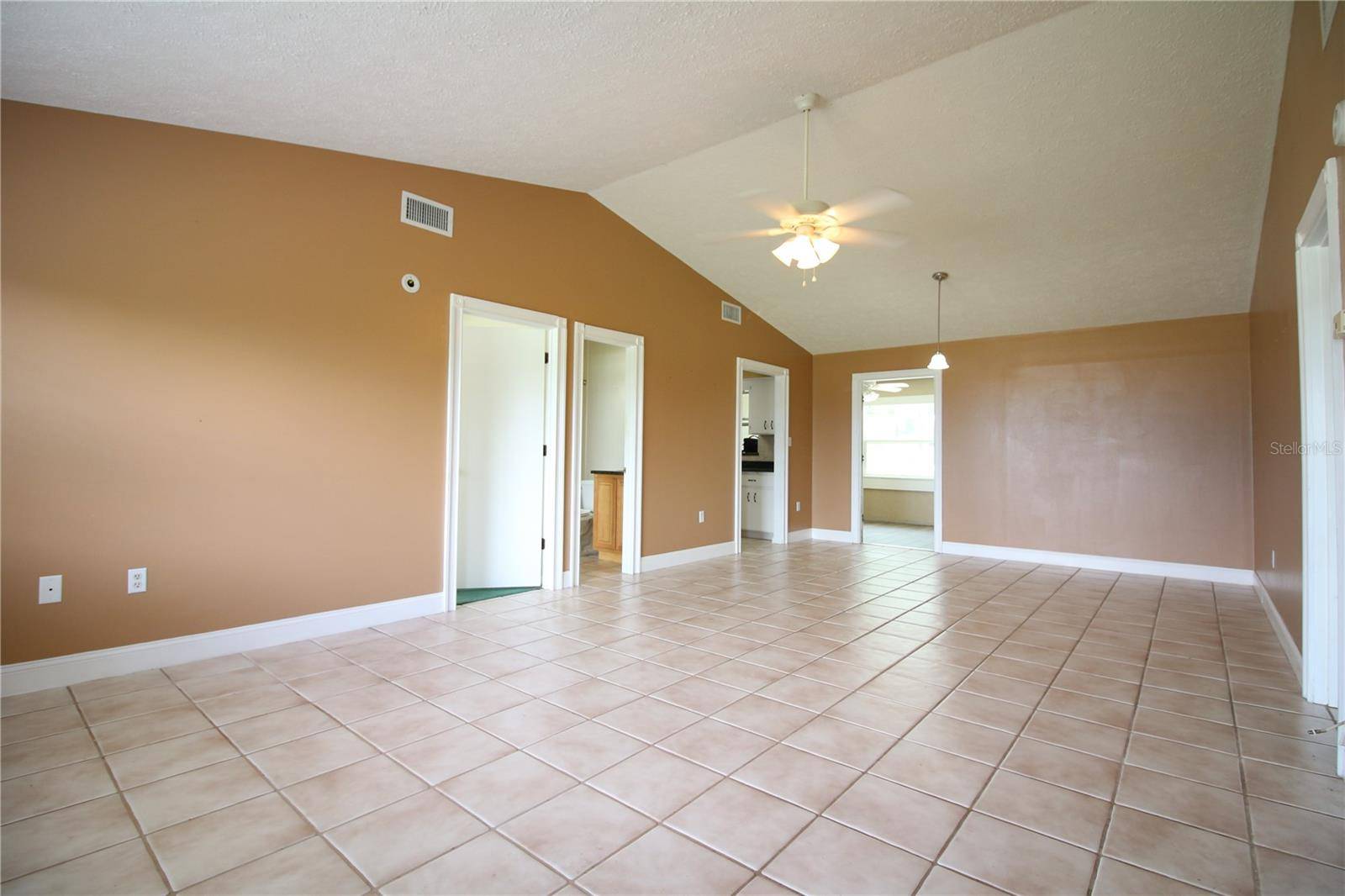 739 LAKE JUNE RD, Lake Placid, FL 33852