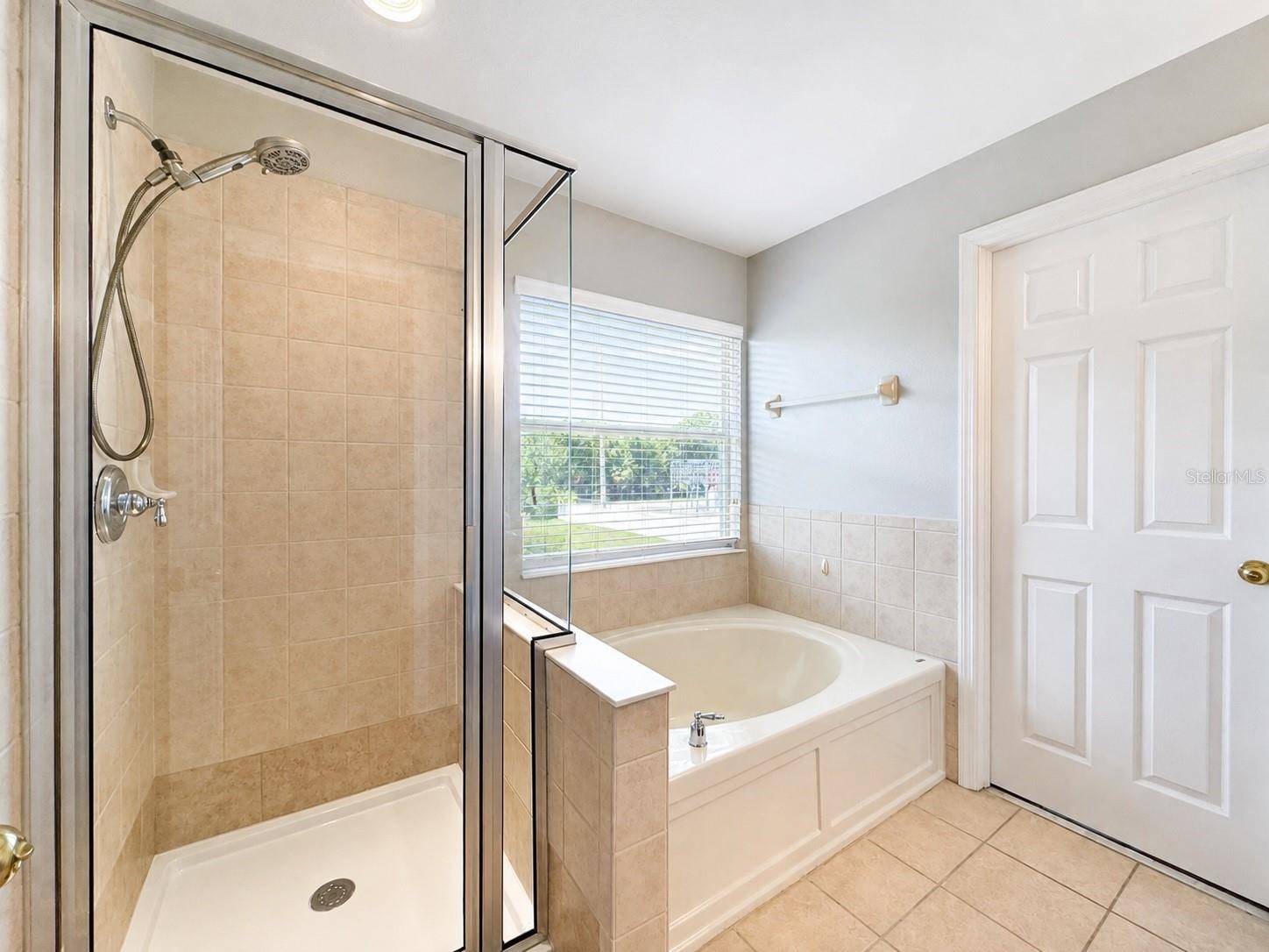 11525 DECLARATION DR, Tampa, FL 33635