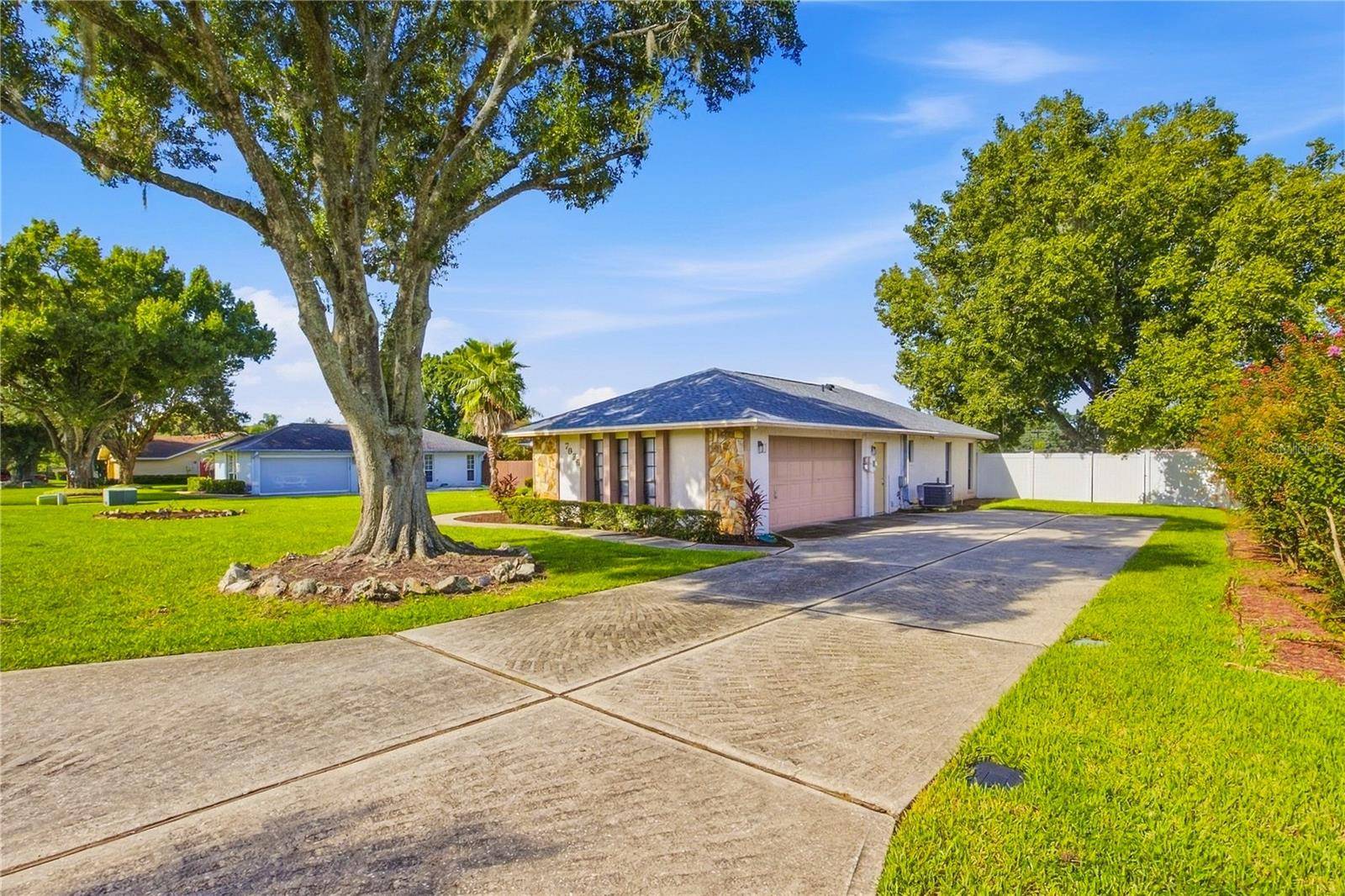 7926 W RIDGE POINTE DR, Lakeland, FL 33810